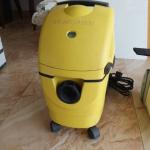 Aspirateur multifonction conçu pour nettoyer les liquides et les poussières